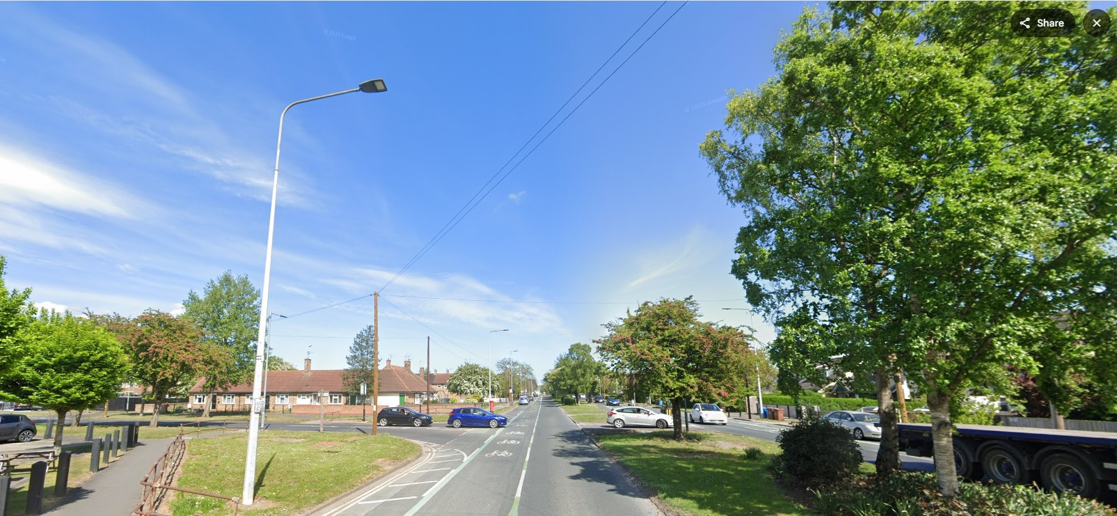 The junction of Bellfield Avenue and Holderness Road, Hull.