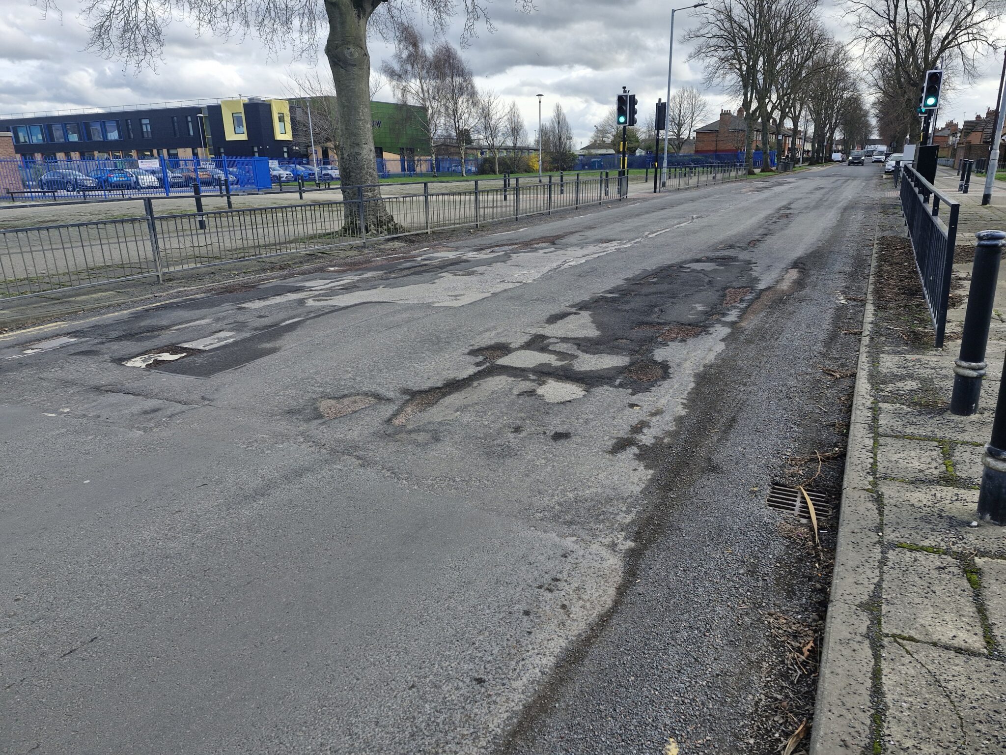 A photo of the current road surface condition at North Road, Hull.